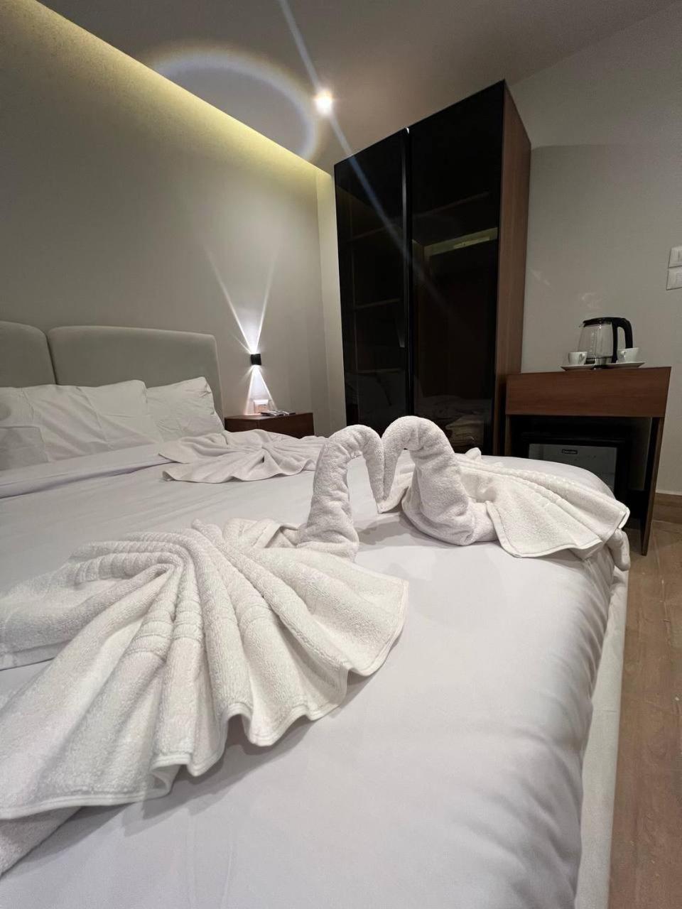 Maro Pyramids Hotel Kafret el-Gabal Eksteriør billede